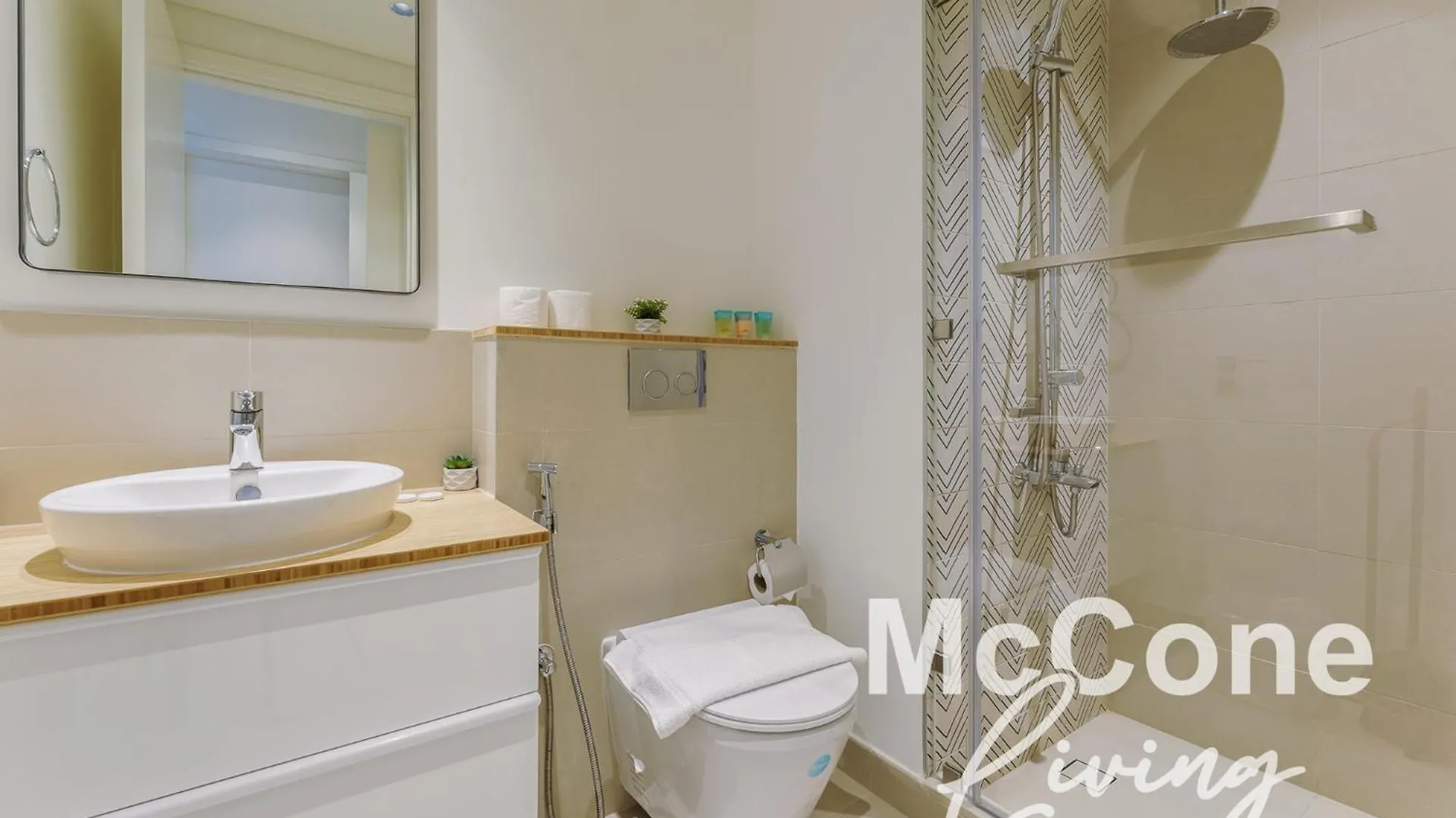 Cozy 1Br Near Dubai Hills Park Apartment 0*,  United Arab Emirates